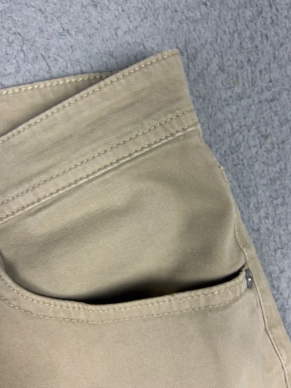 AG Adriano Goldschmied The Graduate Pants Men's 33x32 Khaki Beige Tailored Leg